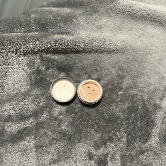 bareMinerals i.d. Bisque Multi-Tasking Minerals Makeup Loose Powder - Picture 9 of 10